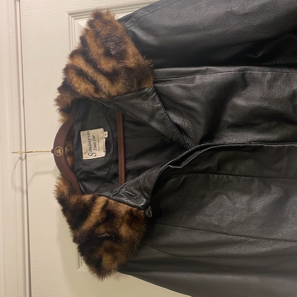 Scandinavian Faux-fur Winter Jacket - Picture 4 of 6